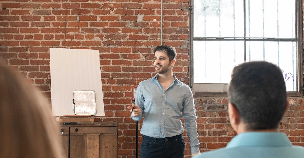 Historical Evolution of Webinars in Professional Training